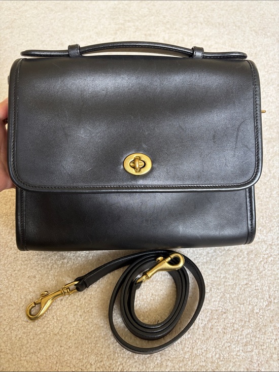Coach Handbags - Vintage coach court bag black 9870 made in Italy rare